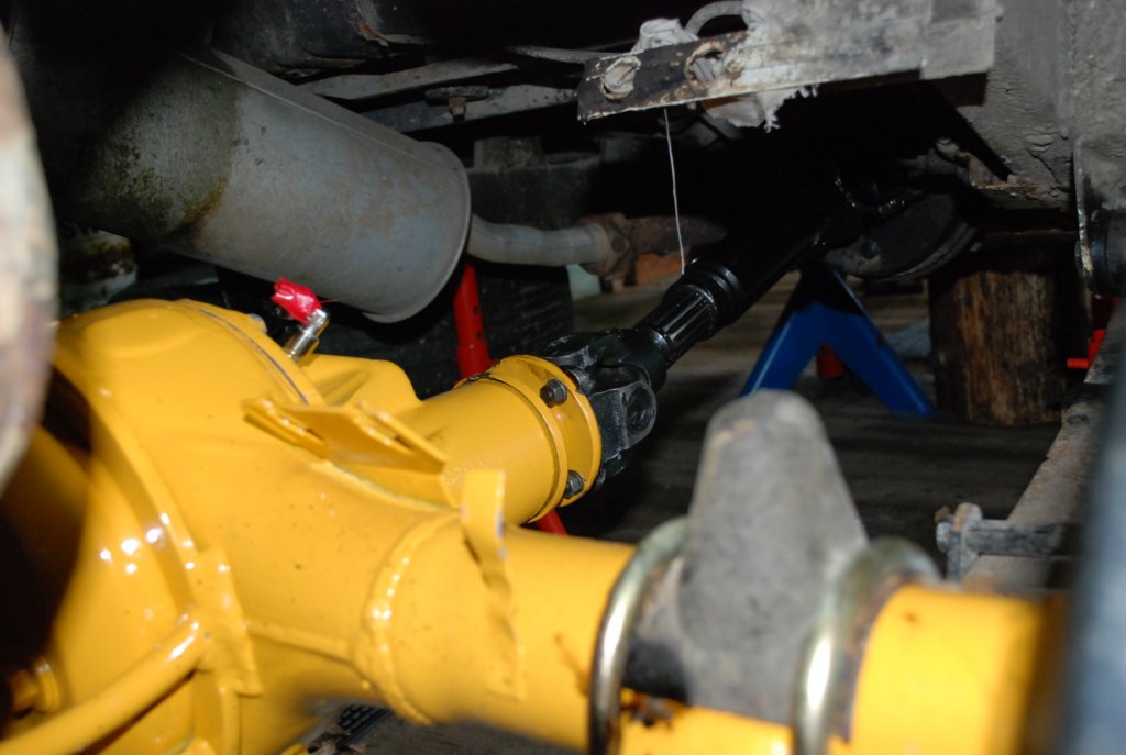 axleinstall08.jpg