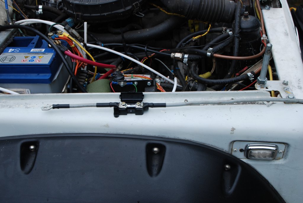 aalternator09.jpg