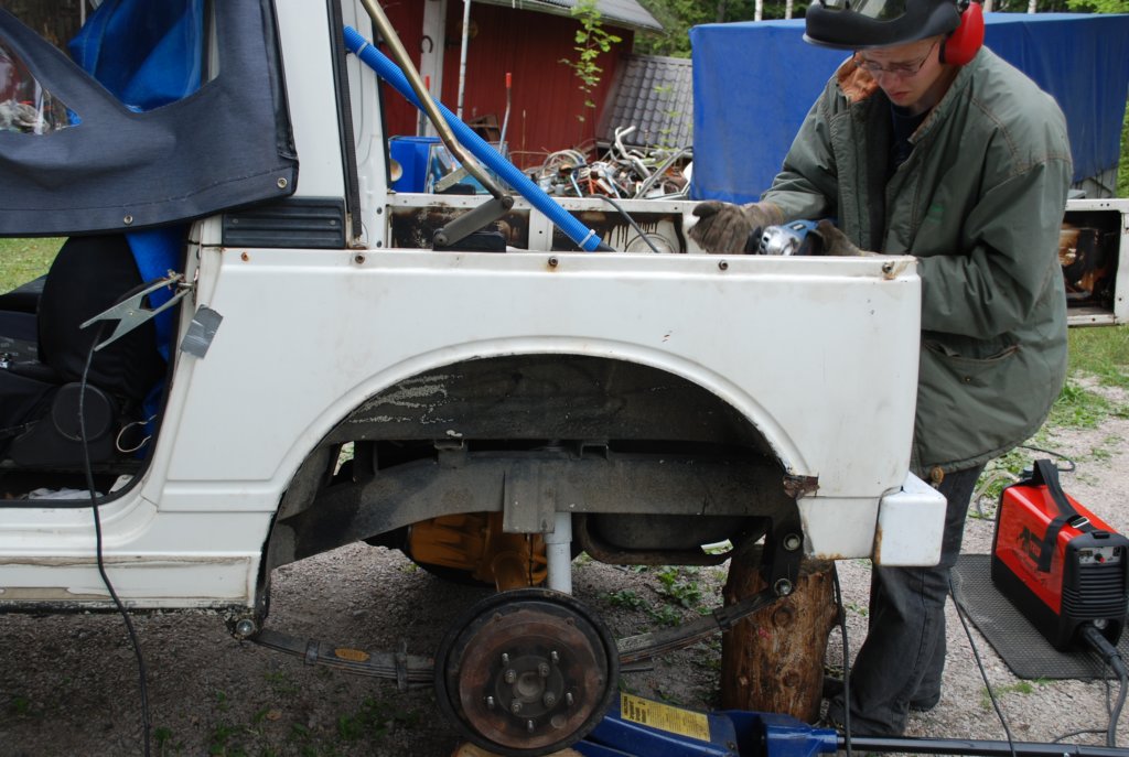 fenderwelltrimming36.jpg