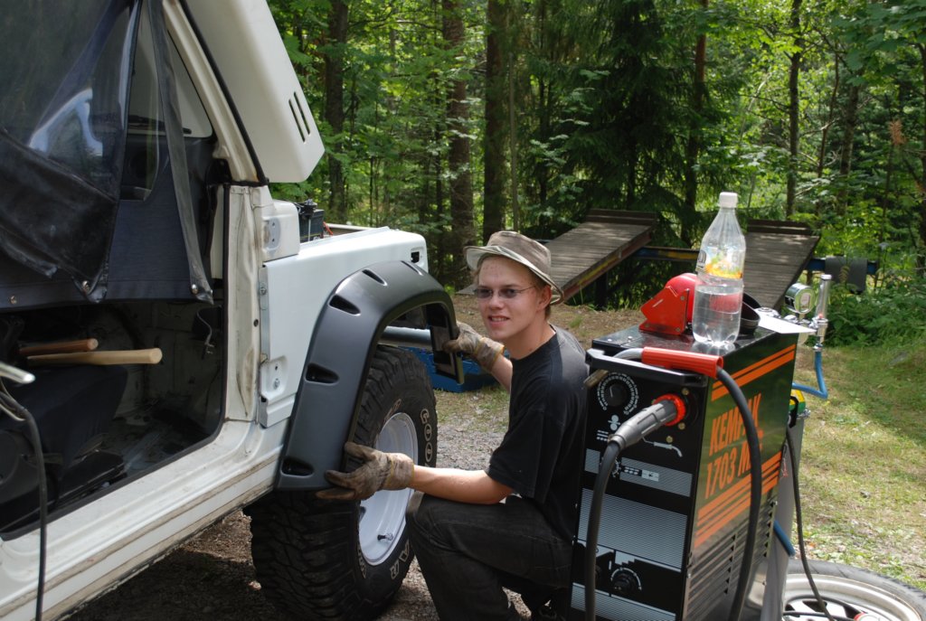 fenderwelltrimming45.jpg