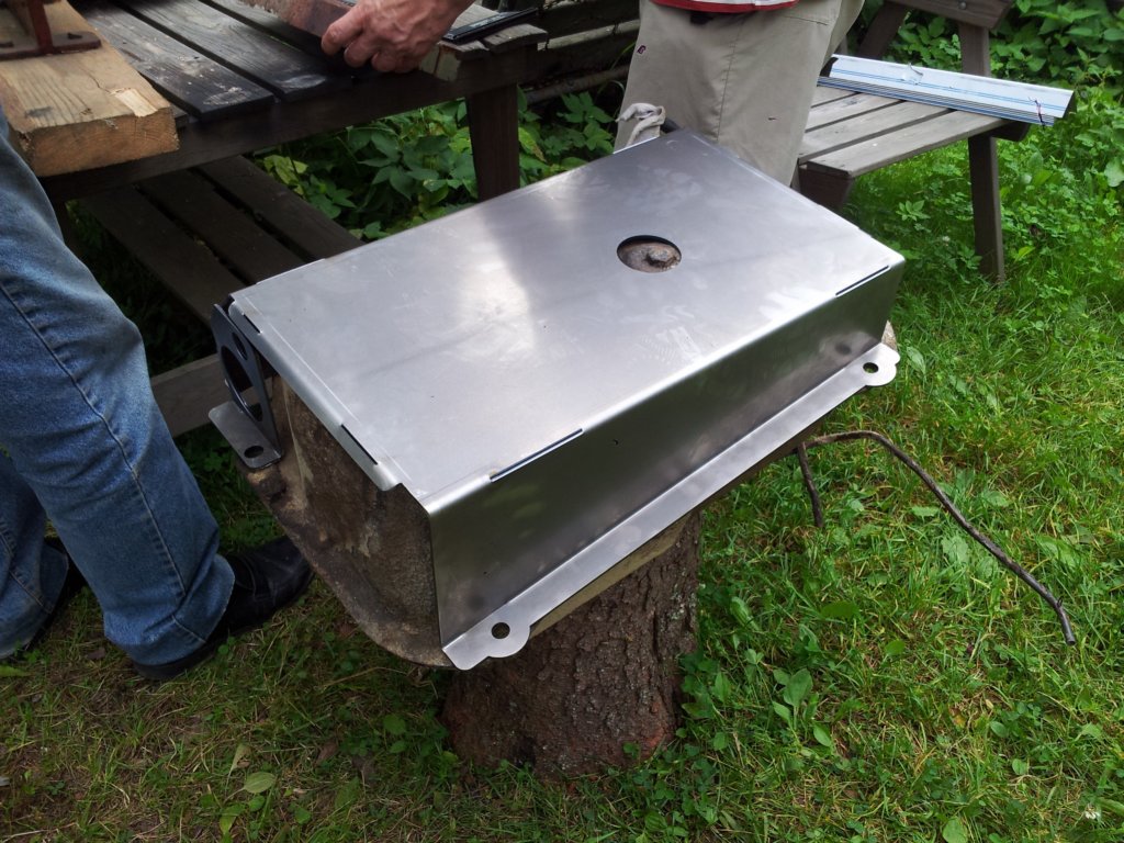 fueltankskid01.jpg