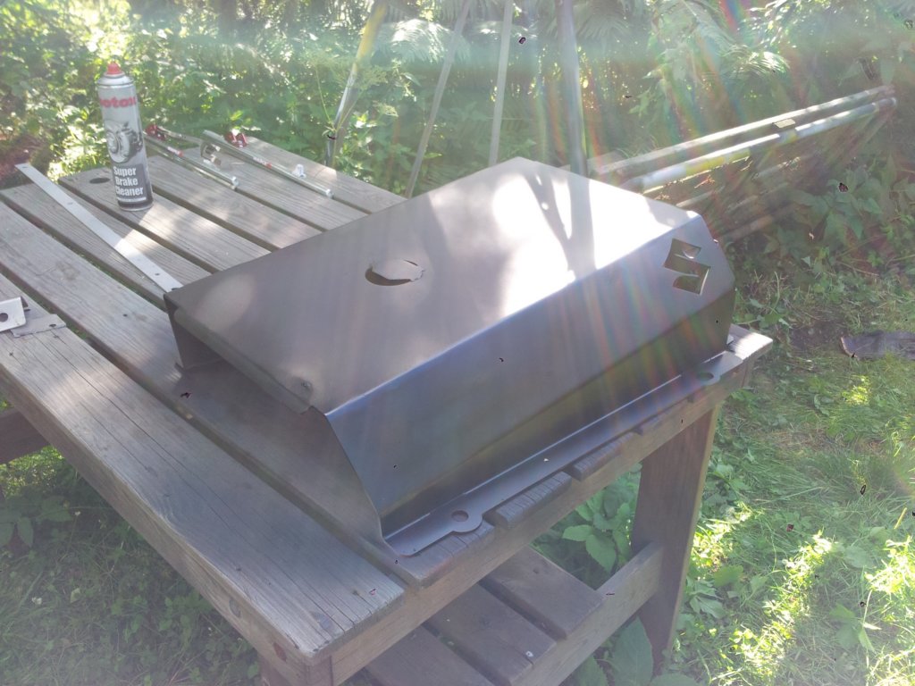fueltankskid06.jpg