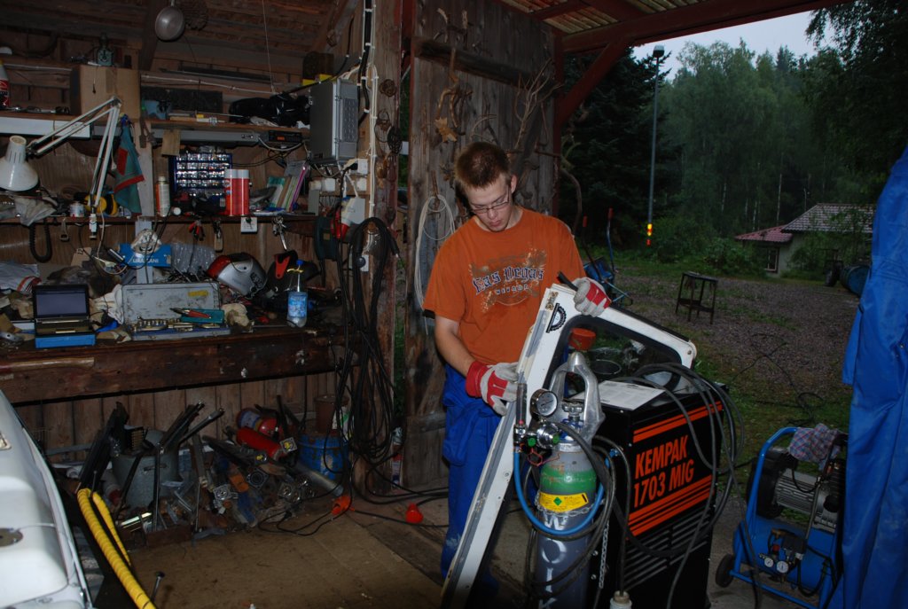 windshield_frame001.jpg